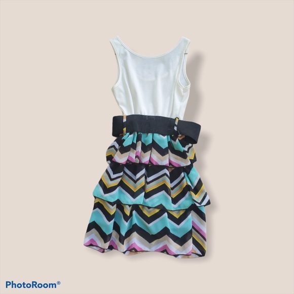 🆕️ Rue21 chevron mini dress - Picture 2 of 3